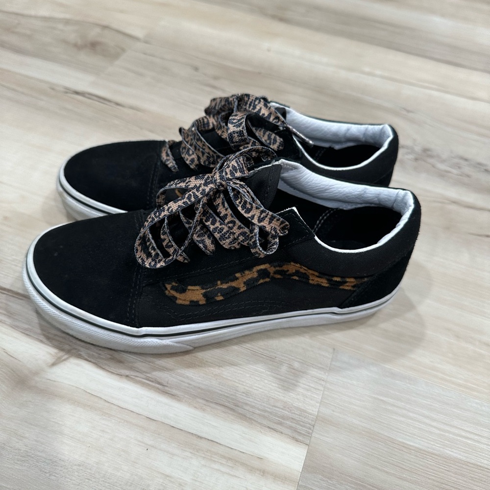 Vans leopard sneakers